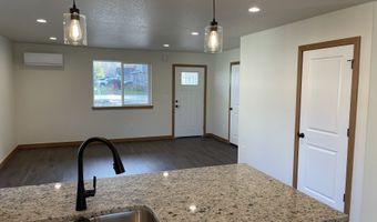 300 N JELLISON St, Amity, OR 97101