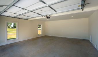 117 Oak Terrace Dr, Baldwin, GA 30511