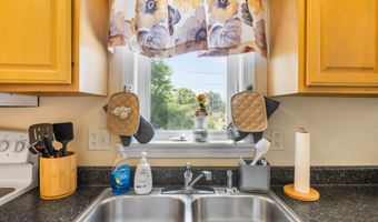 74 Maynesboro St, Berlin, NH 03570