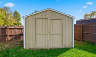 111 Autumn Hills Dr, Avilla, IN 46710