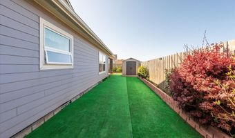 937 Carter St SW, Bandon, OR 97411