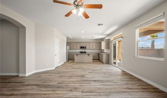 570 McAlister Dr, Bullhead City, AZ 86442