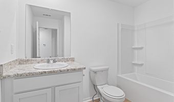 8056 Chesapeake Trl, Bauxite, AR 72011