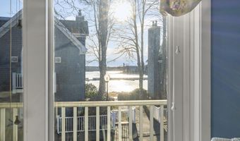 59 Mcfarland Point Dr, Boothbay Harbor, ME 04538
