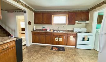 51 N River St, Auxier, KY 41602