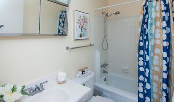 609 Watersedge Dr, Ann Arbor, MI 48105
