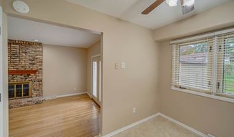 210 11th Ave SW, Altoona, IA 50009