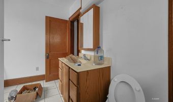 253 W Union St, Athens, OH 45701
