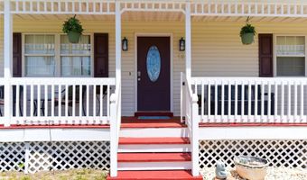 16 Cherry St, Beachwood, NJ 08722
