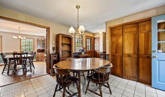 198 Crown St, Bristol, CT 06010