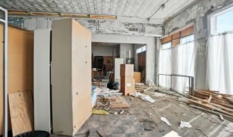 6105 Vine St, Cincinnati, OH 45216
