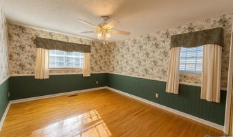 1007 Julian Ave, Albertville, AL 35950