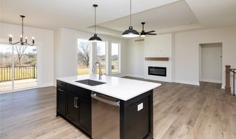 733 17th Ave SE, Altoona, IA 50009