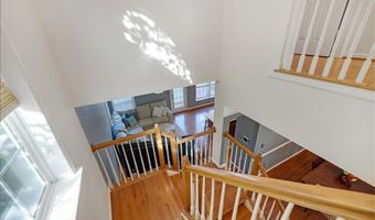 41863 CINNABAR Sq, Aldie, VA 20105