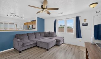 736 Torretta Dr SW, Albuquerque, NM 87121
