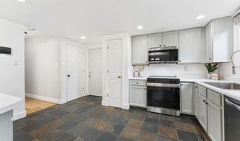 5225 SUNSET Dr, Cheyenne, WY 82009