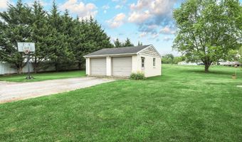 6927 YORK Rd, Abbottstown, PA 17301