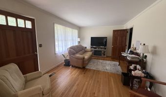 108 Barnett Dr, Bishopville, SC 29010