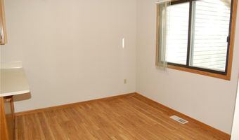 1410 Cleveland St, Anoka, MN 55303