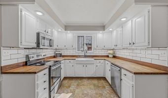 580 BRAEBURN Dr, Augusta, WV 26704