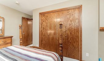 505 N Oak Ridge Rd, Brandon, SD 57005