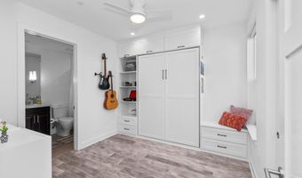 2383 Ocean St, Carlsbad, CA 92008