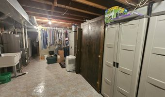 204 NE 21st Ave, Aberdeen, SD 57401