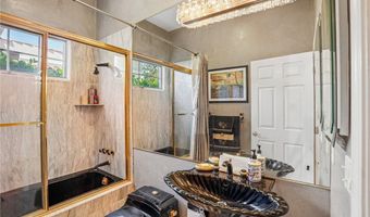 1948 N Catalina St, Los Angeles, CA 90027