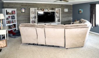 793 King Ridge Dr, Ashland, OH 44805
