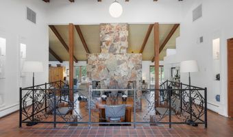 4900 Justin Dr NW, Albuquerque, NM 87114