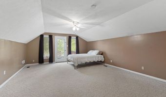 74 Muncy Ln, Ashland, KY 41102