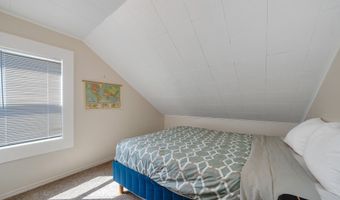 240 S HARBOR St, Rockaway Beach, OR 97136