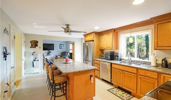 40 Wisteria Dr, Coventry, RI 02816