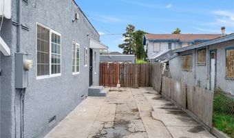 902 N Mayo Ave, Compton, CA 90221