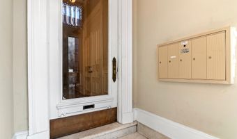 919 SAINT PAUL St 3Fl, Baltimore, MD 21202