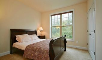 22233 FALLING Ter, Ashburn, VA 20148