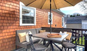 13 Cedar Dr, Bristol, RI 02809