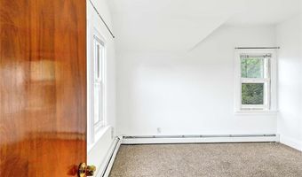 40 Brightridge Ave, East Providence, RI 02914