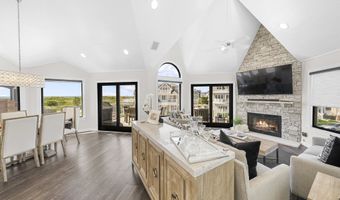 93 E 11th St, Avalon, NJ 08202