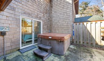 1705 PANSY Ct, Rockaway Beach, OR 97136