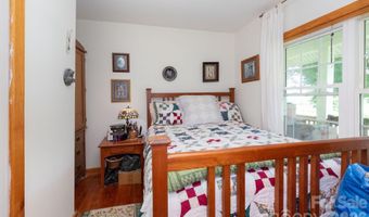 329 N Fork Rd, Barnardsville, NC 28709
