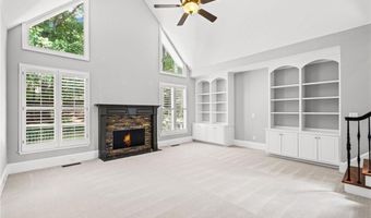 3085 Walnut Creek Dr, Alpharetta, GA 30005