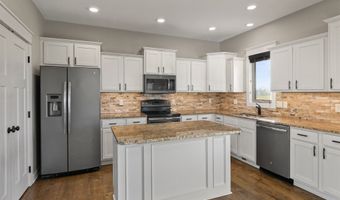 2107 NE 17th St, Ankeny, IA 50021