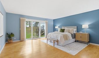985 Goldenrod Trl, Aurora, OH 44202