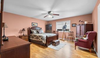 102 Woodland, Anna, IL 62906