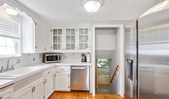 191 Lehn Springs Dr, Amherst, NY 14221
