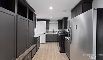 1417 N Kcid Rd, Caldwell, ID 83605