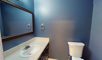 824 S Chillicothe Rd 14, Aurora, OH 44202