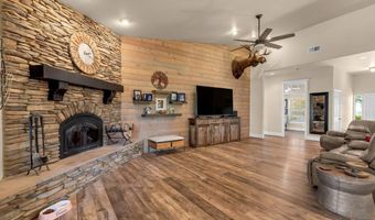 4905 Parkville Rd, Anderson, CA 96007