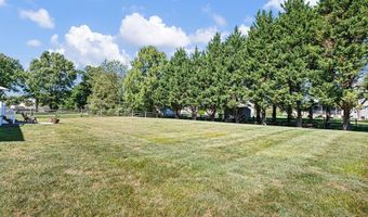 15 EATON Pl, Bear, DE 19701